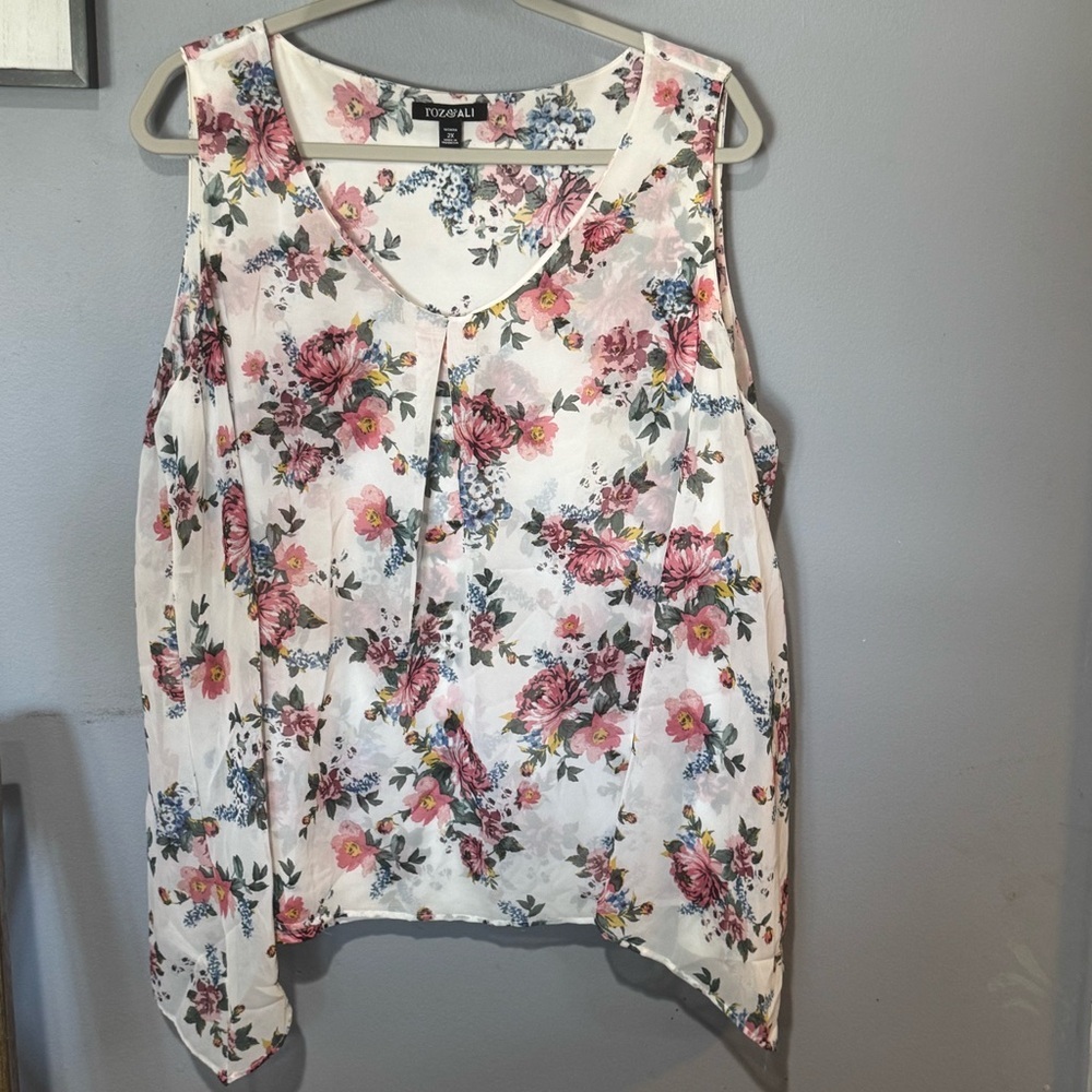 Roz & Ali Cream Floral Sleeveless Blouse – Size 2X